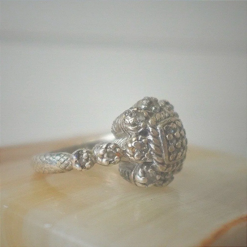 Judith Ripka Sterling Silver 925 CZ Diamond Ring Size 7.75 Cluster Halo Jewelry